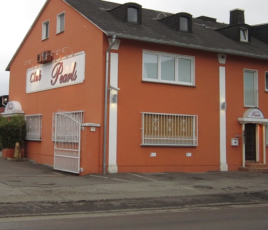 pearls club trier frauen beim blasen pearls club trier frauen beim blasen